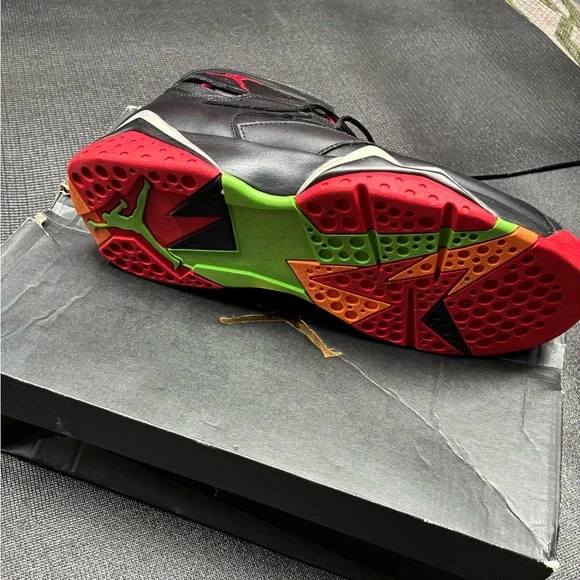 AIR JORDAN 7 RETRO - Picture 3 of 5